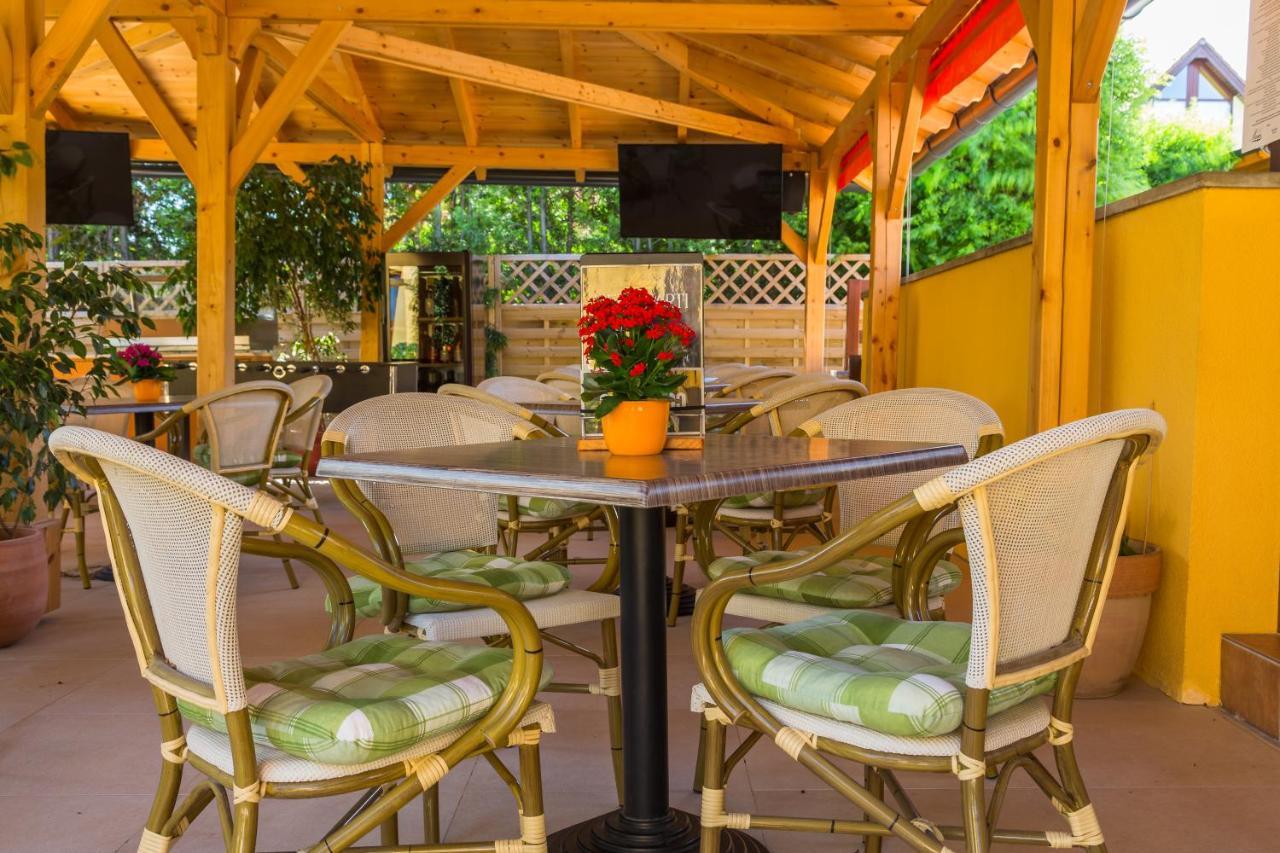Hotel Mayer Alsooers Exterior foto